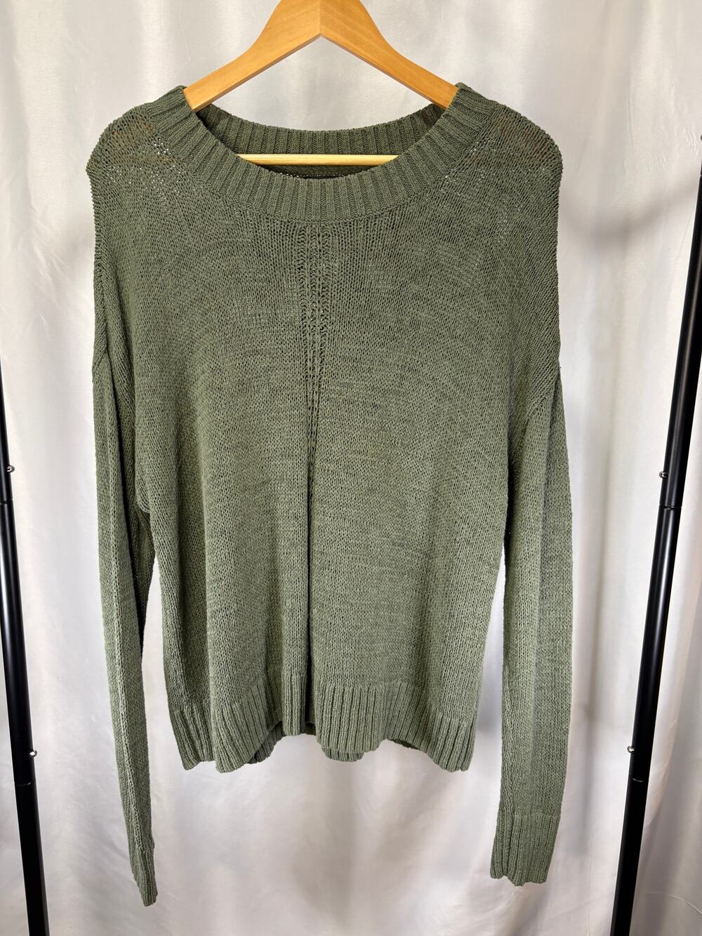 Banana Republic Women’s Medium Olive Green Open Knit Sweater Crewneck